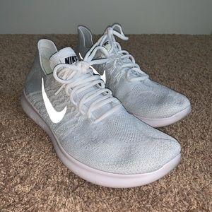 White Nike Free Run Flyknit Sneaker